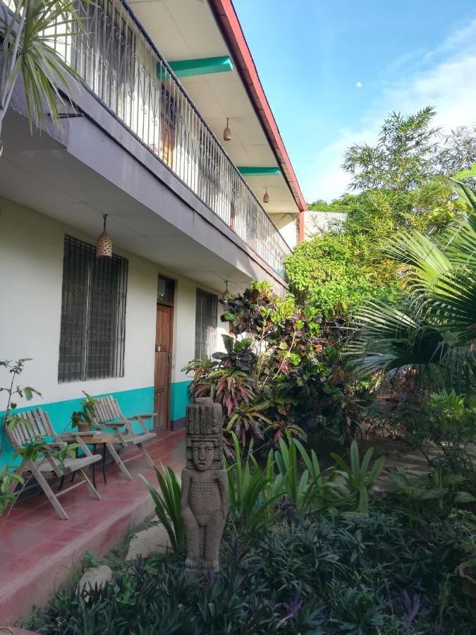 Harvest House Nicaragua Hotel León Exterior foto